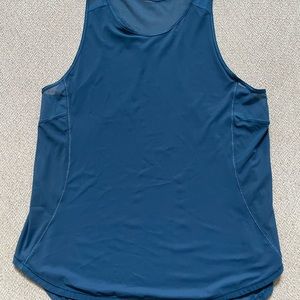 Lululemon sculpt tank running shirt size 10